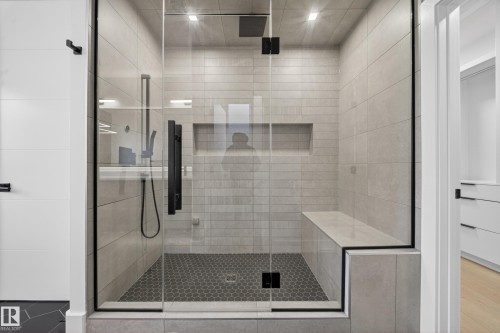 4464 Suzanna Crescent, Edmonton, AB - Indoor Photo Showing Bathroom