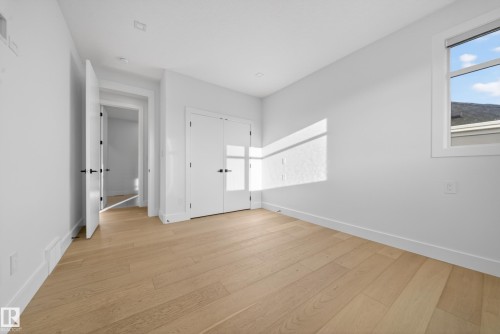 4464 Suzanna Crescent, Edmonton, AB - Indoor Photo Showing Other Room