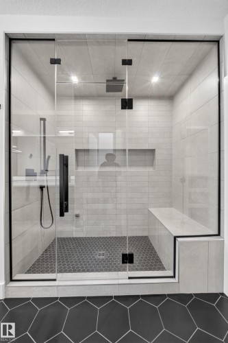 4464 Suzanna Crescent, Edmonton, AB - Indoor