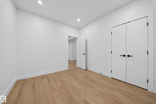 4464 Suzanna Crescent, Edmonton, AB - Indoor Photo Showing Other Room