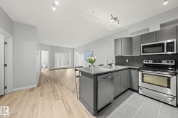 306 10611 117 Street  Edmonton, AB T5J 2G8