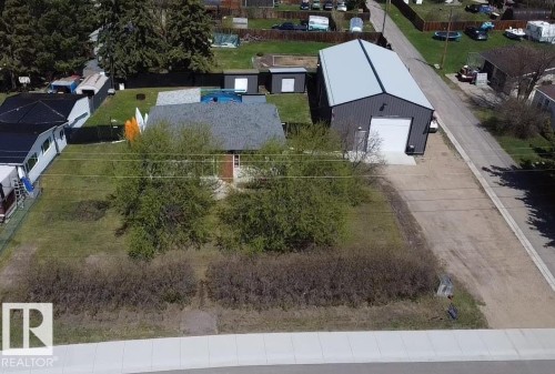 Image quality insufficient for description - 5510 Railway Avenue, Glendon, AB - Outdoor