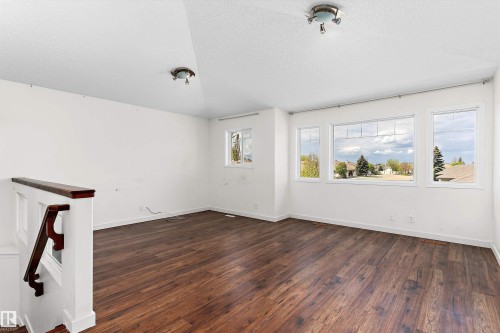 583 Leger Way, Edmonton, AB - Indoor Photo Showing Other Room