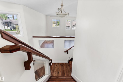 583 Leger Way, Edmonton, AB - Indoor Photo Showing Other Room