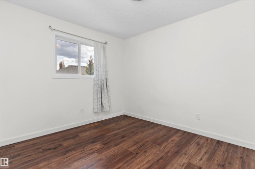 583 Leger Way, Edmonton, AB - Indoor Photo Showing Other Room