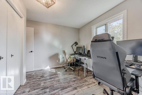 44 Wellington Crescent, Spruce Grove, AB - Indoor