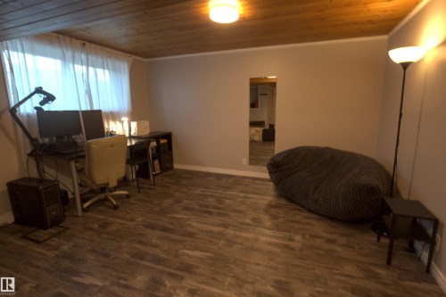 44 Wellington Crescent, Spruce Grove, AB - Indoor