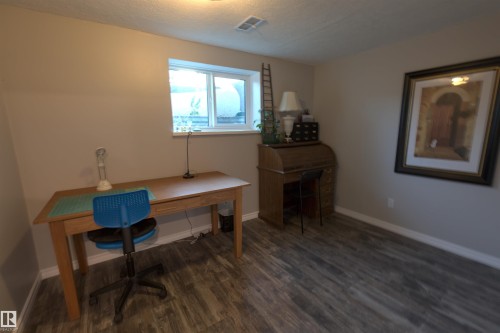 44 Wellington Crescent, Spruce Grove, AB - Indoor Photo Showing Office