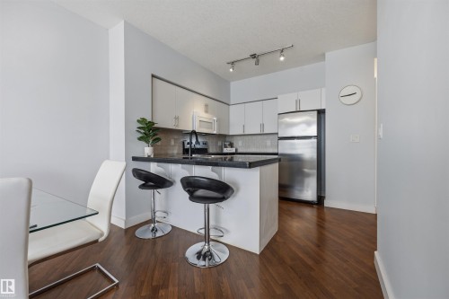 1403 10136 104 Street, Edmonton, AB 