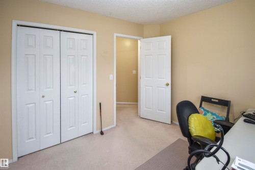 4112 37A Avenue, Edmonton, AB - Indoor