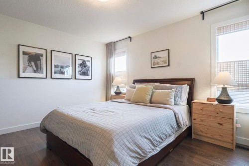 8952 218 Street, Edmonton, AB - Indoor Photo Showing Bedroom