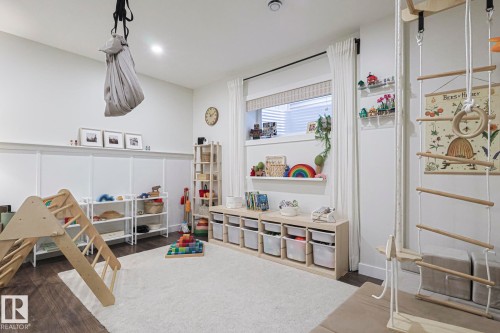8952 218 Street, Edmonton, AB - Indoor Photo Showing Other Room