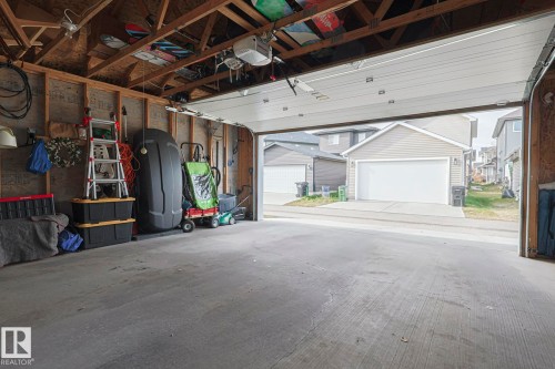 8952 218 Street, Edmonton, AB - Indoor Photo Showing Garage