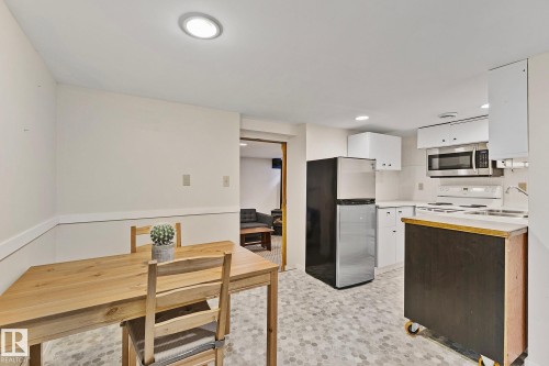 10823 130 Street, Edmonton, AB - Indoor Photo Showing Kitchen