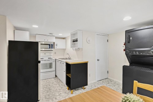 10823 130 Street, Edmonton, AB - Indoor