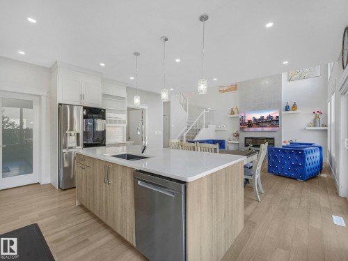 8641 Mayday Wynd, Edmonton, AB - Indoor Photo Showing Kitchen With Upgraded Kitchen