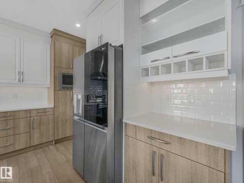 8641 Mayday Wynd, Edmonton, AB - Indoor Photo Showing Kitchen
