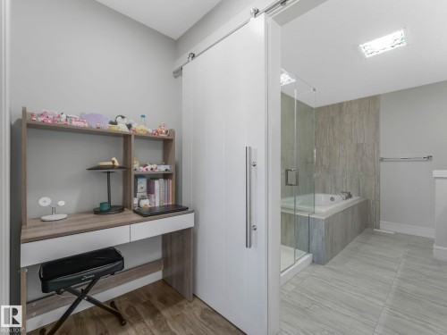 8641 Mayday Wynd, Edmonton, AB - Indoor
