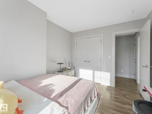 8641 Mayday Wynd, Edmonton, AB - Indoor Photo Showing Bedroom