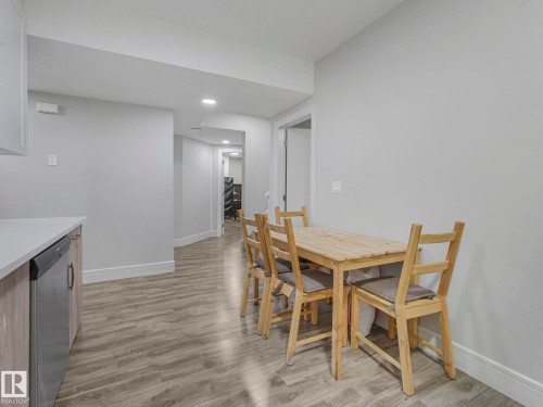 8641 Mayday Wynd, Edmonton, AB - Indoor Photo Showing Dining Room