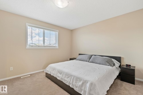 15608 44 Street, Edmonton, AB - Indoor Photo Showing Bedroom