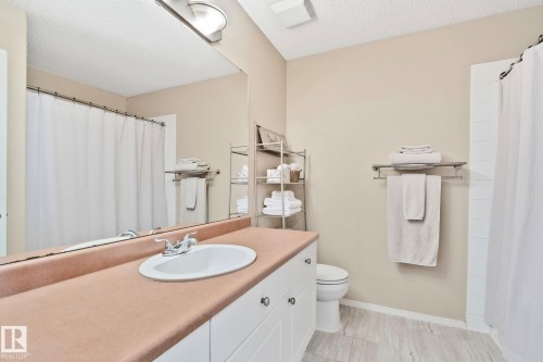 15608 44 Street, Edmonton, AB - Indoor Photo Showing Bathroom