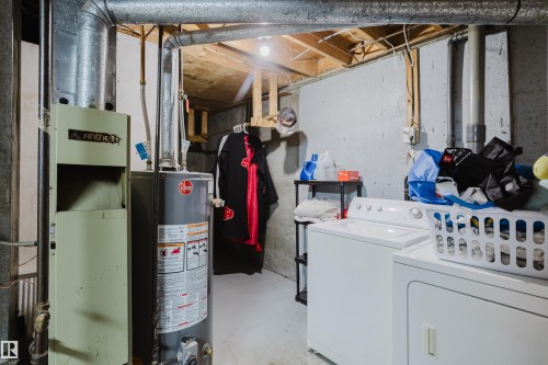 8 14120 80 Street, Edmonton, AB - Indoor