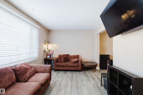 8 14120 80 Street, Edmonton, AB - Indoor Photo Showing Living Room