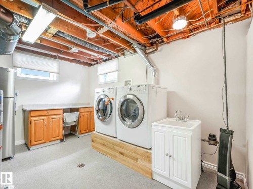 7508 76 Avenue, Edmonton, AB - Indoor Photo Showing Laundry Room