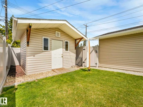 7508 76 Avenue, Edmonton, AB - Outdoor With Exterior