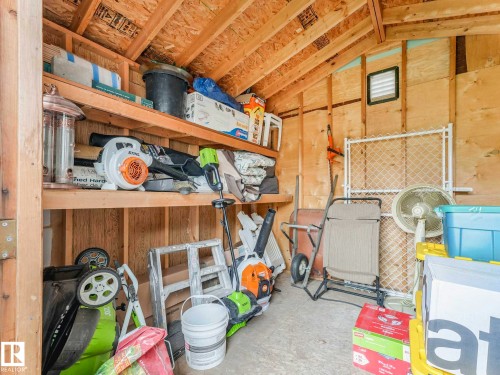 7508 76 Avenue, Edmonton, AB - Indoor