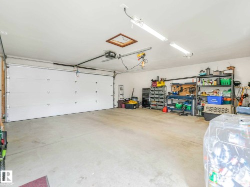 7508 76 Avenue, Edmonton, AB - Indoor Photo Showing Garage