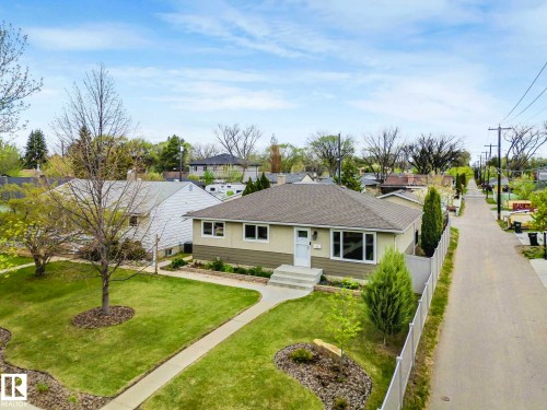7508 76 Avenue, Edmonton, AB - Outdoor