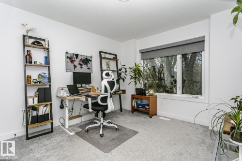 9737 101 Street, Edmonton, AB - Indoor Photo Showing Office