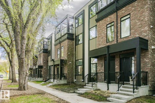 9737 101 Street, Edmonton, AB - Outdoor