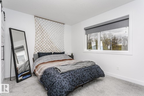 9737 101 Street, Edmonton, AB - Indoor Photo Showing Bedroom
