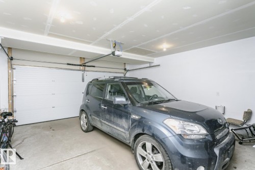 9737 101 Street, Edmonton, AB - Indoor Photo Showing Garage
