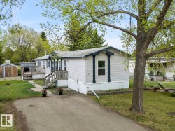 49 Rim Road NW  Edmonton, AB T6P 1C4