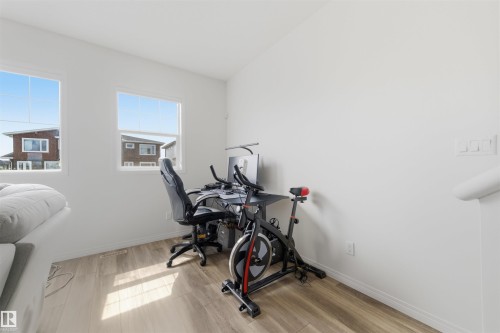 1506 157 Street, Edmonton, AB - Indoor Photo Showing Living Room