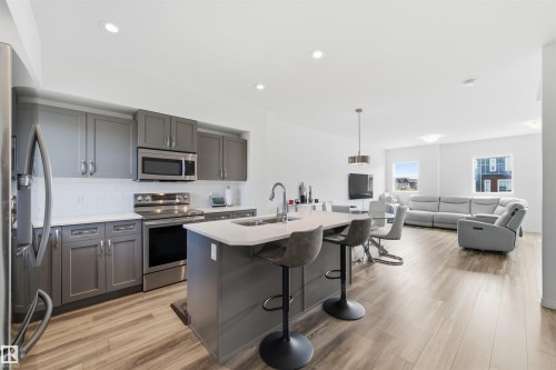 1506 157 Street, Edmonton, AB - Indoor Photo Showing Kitchen With Stainless Steel Kitchen With Double Sink With Upgraded Kitchen