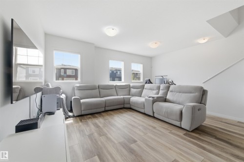 1506 157 Street, Edmonton, AB - Indoor Photo Showing Living Room