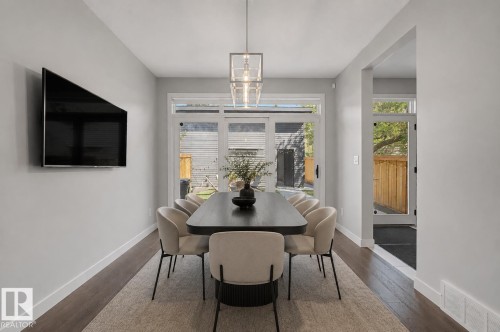 11430 75 Avenue, Edmonton, AB - Indoor Photo Showing Dining Room