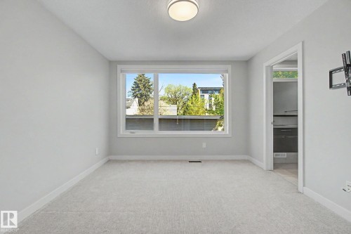 11430 75 Avenue, Edmonton, AB - Indoor Photo Showing Other Room