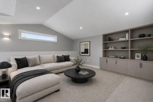 11430 75 Avenue, Edmonton, AB - Indoor Photo Showing Living Room