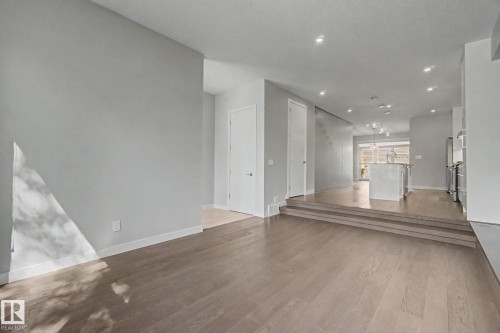 11430 75 Avenue, Edmonton, AB - Indoor Photo Showing Other Room
