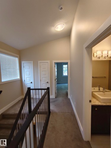 9527 75 Avenue, Edmonton, AB - Indoor Photo Showing Other Room