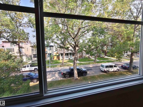 9527 75 Avenue, Edmonton, AB - Outdoor