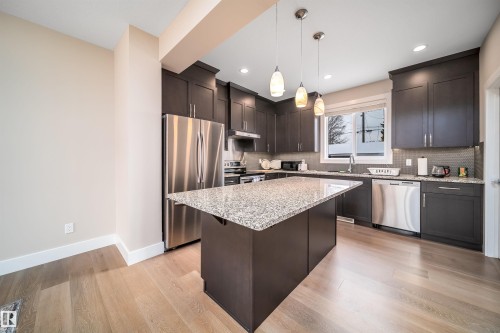 9527 75 Avenue, Edmonton, AB - Indoor Photo Showing Kitchen With Stainless Steel Kitchen With Upgraded Kitchen