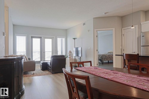 432 1406 Hodgson Way, Edmonton, AB - Indoor Photo Showing Dining Room