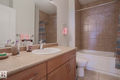 432 1406 Hodgson Way, Edmonton, AB - Indoor Photo Showing Bathroom